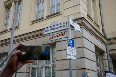 Strassenfest zur Umbenennung der Mohrenstraße in Anton-Wilhelm-Amo-Straße-stock-foto
