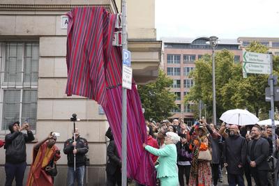 Feierliche Umbenennung der Mohrenstrasse in Anton-Wilhelm Amo Strasse in Berlin Mitte-stock-foto