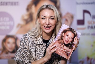 Anna-Carina Woitschack-stock-foto