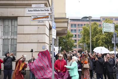 Feierliche Umbenennung der Mohrenstrasse in Anton-Wilhelm Amo Strasse in Berlin Mitte-stock-foto