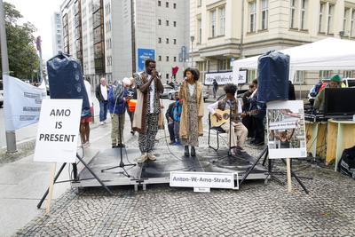 Umbenennung der Mohrenstrasse in Anton-Wilhelm Amo Strasse-stock-foto