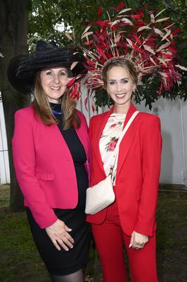 Manuela Schikorsky, Christina Grass-stock-foto