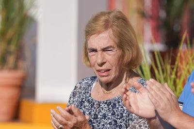 Stimmung und Emotionen bei der letzten Livesendung, vor etwa 2500 Besuchrn. Stefanie Mross, Mutter von Stefan Mross - I-stock-foto