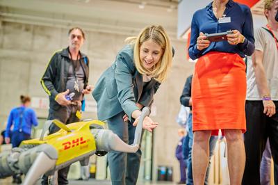 SPD-Bundesparteitag - Verena Hubertz-stock-foto