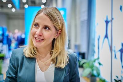 SPD-Bundesparteitag - Verena Hubertz-stock-foto