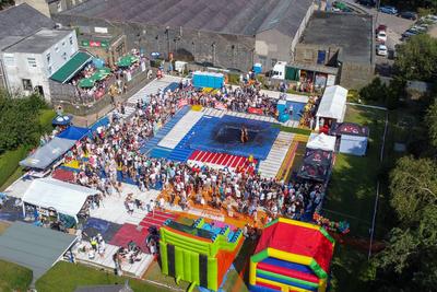 World Gravy Wrestling Championship-stock-foto