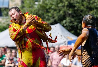 World Gravy Wrestling Championship-stock-foto