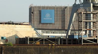 Sitz von der Thyssenkrupp Marine Systems f?r die Bereiche Konstruktion und Engineering f?r Marine-?berwasserschiffe auf-stock-foto