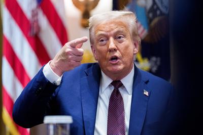 President Trump Chairs a Cabinet Meeting at the White House-stock-foto