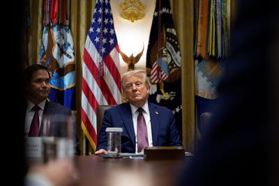 President Trump Chairs a Cabinet Meeting at the White House-stock-foto