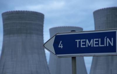 Bildnummer: 58189711  Datum: 01.01.2000  Copyright: imago/Peter WidmannAKW Temelin, K?hlturm, Tschechische Republik, S?db?hmen, Temelin AKW Temelin, K?hlturm 11 xmk x0x !AUFNAHMEDATUM GESCH?TZT! quer AKW and Angst Assoziation Atomkraftwerk Beton CEE Central Eastern Energieversorgung Europe Furcht f?rchten Gefahr Gift Hinweisschild Industrie Konflikt K?hlturm Osteuropa osteurop?isch Problem Republik Schild Schrift Schriftzug Schwierigkeit Stimmung Symbol S?db?hmen Technik Temelin Tschechien tschechisch Tschechische Tschechische Republik Umweltverschmutzung und Verkehrsschild Warnung Zentral Zukunft 2000 58189711 Date 01 01 2000 Copyright Imago Peter Widmann NPP Temelin Cooling tower Czech Republic South Bohemia Temelin NPP Temelin Cooling tower 11 xmk x0x date estimated horizontal NPP and Fear Association Nuclear power plant Concrete CEE Central Eastern Energy supply Europe Fear fear Danger Poison Sign Industry Conflict Cooling tower Eastern Europe Eastern Europe Problem Republic Shield Font emblem Difficulty Mood symbol South Bohemia Technology Temelin The Czech Republic Czech Czech Czech Republic Environmental pollution and Traffic sign Warning centrally Future 2000-stock-foto