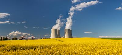 Nuclear Power Plant Temelin, Cooling towers with white water vapor in the landscape, Czech republic Temelin, Czech repub-stock-foto