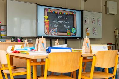 Erster Schultag in NRW-stock-foto