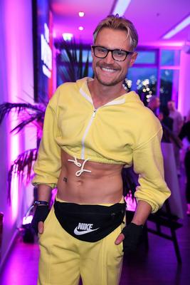 Aaron K?nigs beim Premieren-Event von THE POWER by Joyn auf dem Alice Rooftop & Garden in Berlin am 28.08.2025 *** Aaron-stock-foto