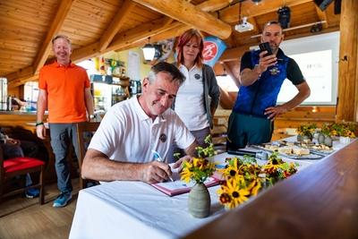 29.08.2025, GER, News / Politik / Veranstaltung, Kooperationsveranstaltung inkl. Kooperationsvertrag Automotive Thueringen gemeinsam mit dem Thueringer Skiverband-stock-foto