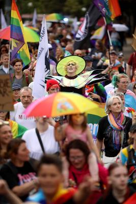 CHRISTOPHER STREET DAY 2025 - Suhl - Am Samstag, dem 30. August 2025 fand der erste CSD in der th?ringischen Kleinstadt-stock-foto