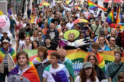 CHRISTOPHER STREET DAY 2025 - Suhl - Am Samstag, dem 30. August 2025 fand der erste CSD in der th?ringischen Kleinstadt-stock-foto