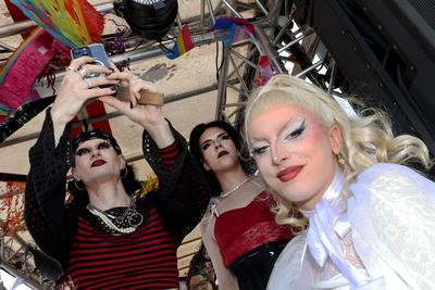 CHRISTOPHER STREET DAY 2025 - Suhl - Am Samstag, dem 30. August 2025 fand der erste CSD in der th?ringischen Kleinstadt-stock-foto