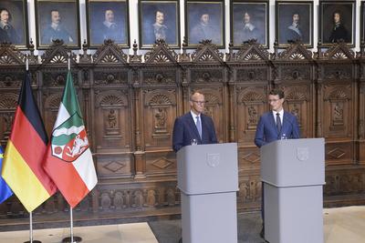 Pressekonferenz Bundeskanzler Merz und Hendrik Wuest in Muenster-stock-foto