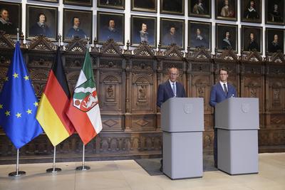 Pressekonferenz Bundeskanzler Merz und Hendrik Wuest in Muenster-stock-foto