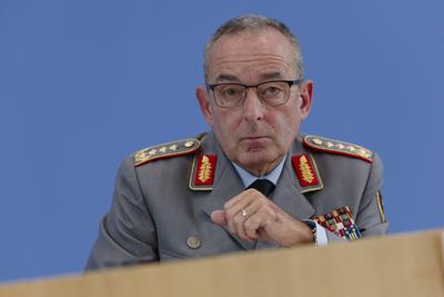 Breuer und Kaack zu Quadriga 2025-stock-foto