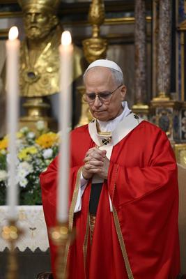 ITALY - POPE LEO XIV   PRESIDES OVER THE OPENING MASS FOR THE ELECTION OF THE NEW PRIOR GENERAL OF THE RELIGIOUS FAMILY IN THE BASILICA OF ST AUGUSRINE IN CAMPO MARZIO , ROME - 2025/9/1-stock-foto