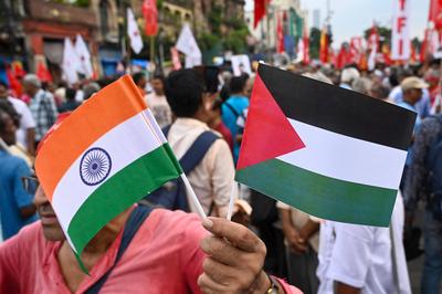 Left Parties Take Out Peace March In Kolkata To Express Solidarity With Palestine-stock-foto
