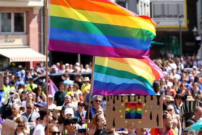 CHRISTOPHER STREET DAY 2025 - Frankfurt am Main - Das diesj?hrige CSD-Motto des CSD Frankfurt lautet NIE WIEDER STILL --stock-foto