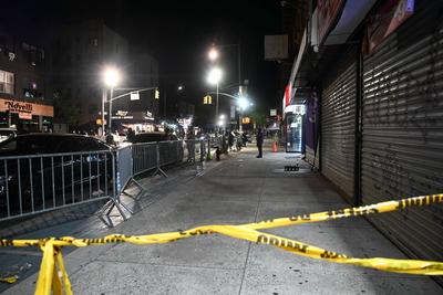 Man and woman shot at nostrand avenue and sterling street during west indian day parade in brooklyn new york-stock-foto