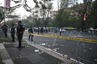 Two men shot at west indian day parade along eastern parkway and classon avenue in brooklyn new york-stock-foto