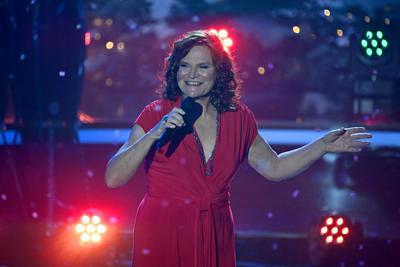 Pe WERNER (Saengerin), Einzelbild,angeschnittenes Einzelmotiv,Halbfigur,halbe Figur. Die schoensten Weihnachtshits mit C-stock-foto