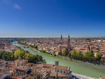 Italien Verona Verona am Etsch mit der Kirche Santa Anastasia Italien Venetien Verona Verona wi-stock-foto