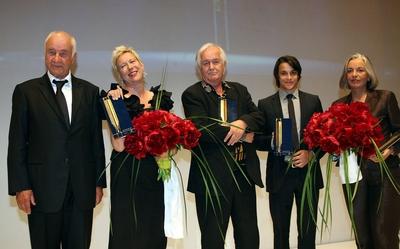 Goldene Feder Award Hamburg Award Winners Armin Mueller Stahl Doris Doerrie Henning Mankell Kos-stock-foto