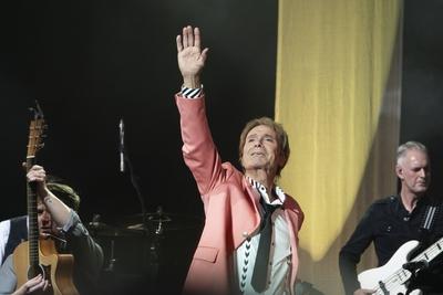 Saenger Cliff Richard am 01 07 19 beim Open Air Konzert der Diamond Encore Tour im Hof des englisch-stock-foto