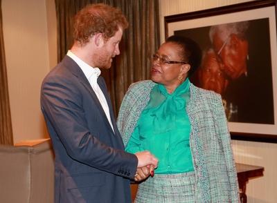 03 12 2015 Johannesburg South Africa Prince Harry with Graca Machel the widow of Nelson Mandel-stock-foto