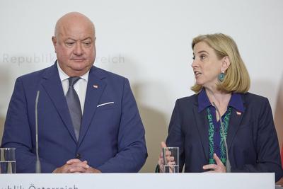 3. Regierungsklausur Bundesregierung-stock-foto