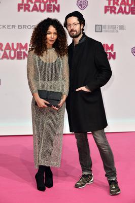 Premiere TRAUMFRAUEN - Berlin Joy Denalane und Max Herre bei der Ankunft zu der Premiere TRAUMFRAUEN im Cinestar Sony Ce-stock-foto