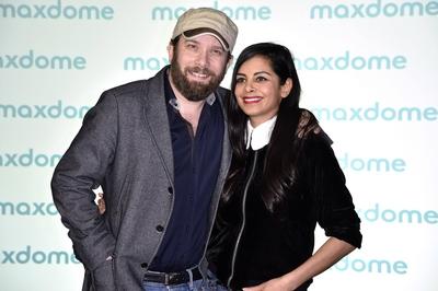 Christian Ulmen mit Gattin Collien Ulmen Fernandes beim Photocall zur maxdome TV Serie Jerks im Soho-stock-foto