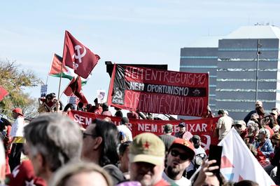31st Cry of the Excluded in Porto Alegre, Rio Grande do Sul-stock-foto
