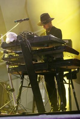 Manfred Mann Earthband 48/ Konzert: Manfred Mann s Eartband, Keyboarder Mann, in der Berliner Waldbuehne, Waldb?hne, Fil-stock-foto