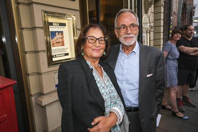 joost Hermann und Milena Ebel zu Gast bei der Gala zur Eroeffnung der Spielzeit 2025/2026 im St.Pauli Theater am 08.09.2025 in Hamburg Hamburg Deutschland *** joost Hermann and Milena Ebel as guests at the gala for the opening of the 2025 2026 season at St Pauli Theater on 08 09 2025 in Hamburg Hamburg Germany-stock-foto