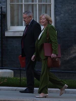 Ministers Attend Cabinet Meeting-stock-foto