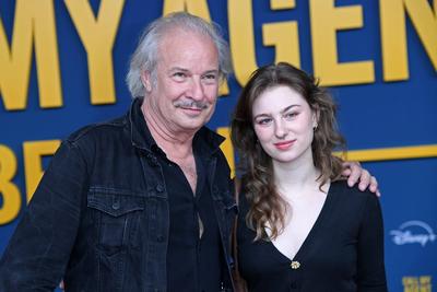 Leander Haussmann mit Tochter Kunigunde Haussmann bei der Deutschlandpremiere der Disney+ Original-Serie CALL MY AGENT B-stock-foto