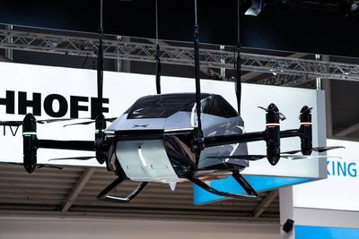 Munich, Bavaria, Germany - September 9, 2025: Futuristic design meets high-tech: The XPENG air taxi Xpeng Voyager X2 imp-stock-foto