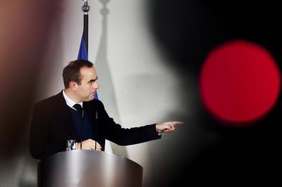 S? bastien Lecornu EUR,Deutschland;Berlin, 25.11.2024: Franz?sische Verteidigungsminister S? bastien Lecornu. Bundesvert-stock-foto