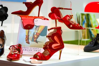 Micam 2025 new stylists' stands-stock-foto