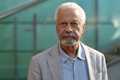 Nobelpreistr?ger Abdulrazak Gurnah stellt seinen neuen Roman "Diebstahl" vor-stock-foto