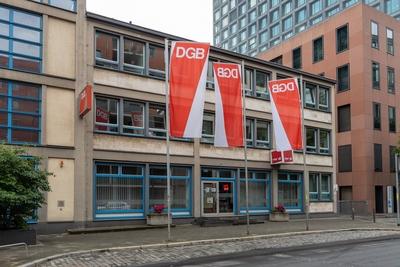 Frankfurt am Main, 10.05.2020, DGB Hessen-Th?ringen , Au?enansicht des DGB B?rogeb?udes f?r die Region Frankfurt-Rhein--stock-foto