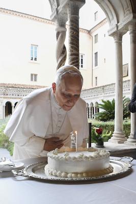 ITALY - POPE LEO PRESIDES OVER THE COMMEMORATION OF THE MARTYRS AND WITNESSES OF THE FAITH OF THE 21ST CENTURY TOGETHER WITH REPRESRNTATIVES OF OTHER CHRISTIAN CHURCHES AND COMMUNIONS IN THE BASILICA OF ST PAUL OUTSIDE THE WALLS IN ROME - 2025/9/14-stock-foto