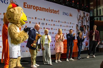 Empfang der deutschen Basketballer in Frankfurt-stock-foto